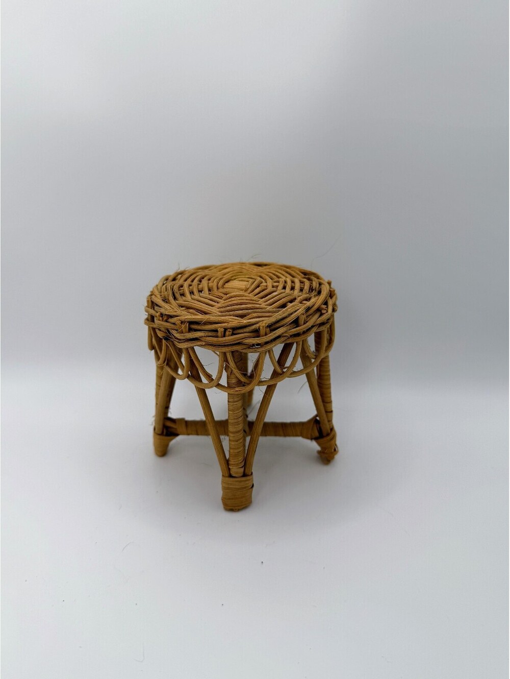 1:6 Scale Vintage Rattan Wicker Mini Stool Boho Dollhouse Furniture